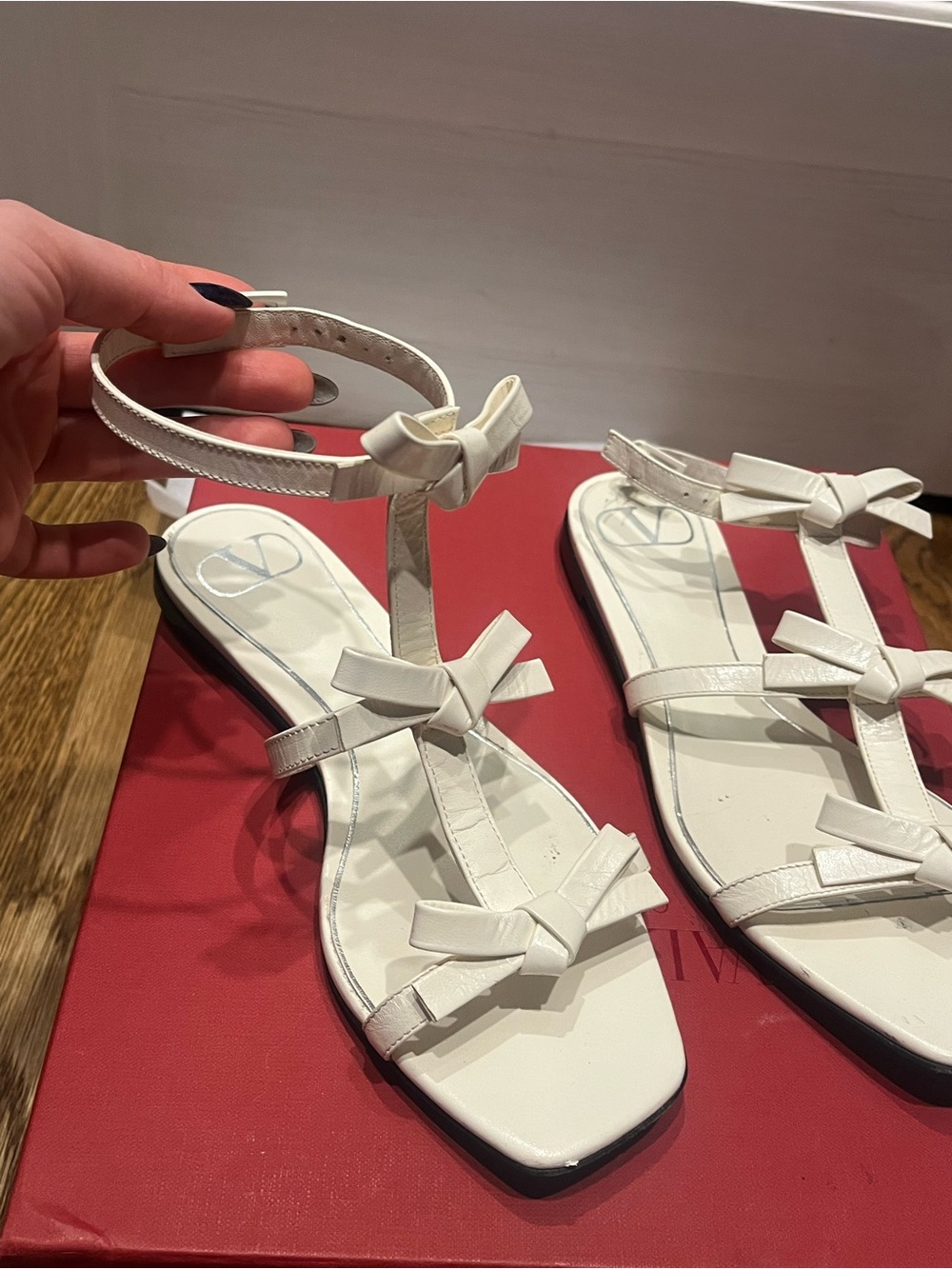 Valentino White Bow-Accent Women's T-Strap Sandals, size 36